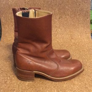Vintage Frye mid length campus boot